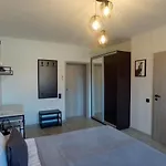 Loft House 게스트하우스 3*