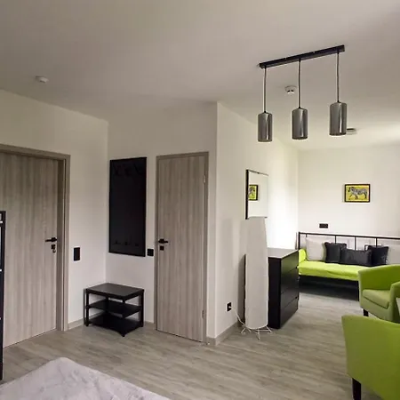 Loft House Πανσιόν 3*
