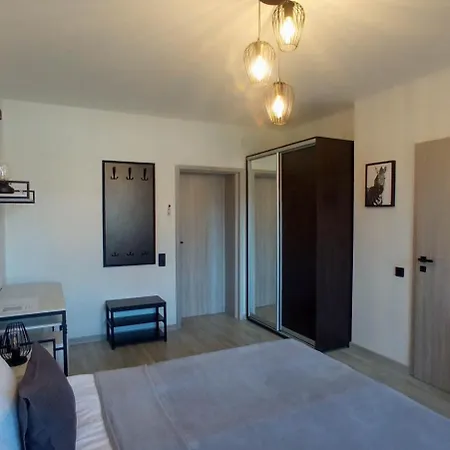 Loft House Πανσιόν 3*