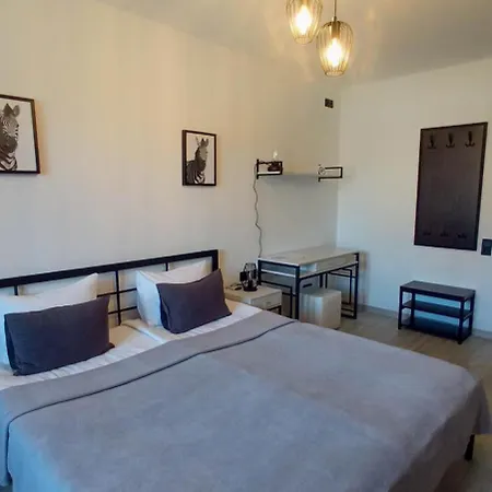 Πανσιόν Loft House 3*